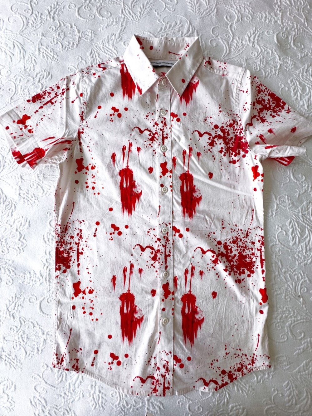 worn once! halloween blood splatter button up unisex xs